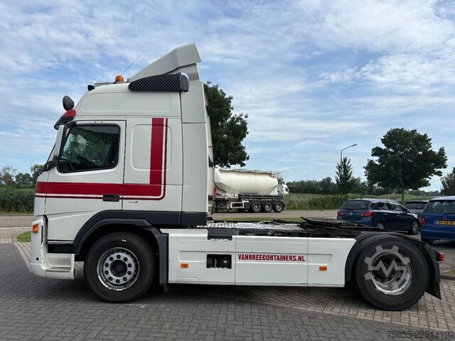 Standard tractor Volvo FM400 Euro 5 / PTO - Hydraulics / 740.000 KM / ...