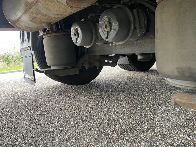 Volume transport Krone SDP27 Mega / Volume / BPW Axles / Drumbrakes