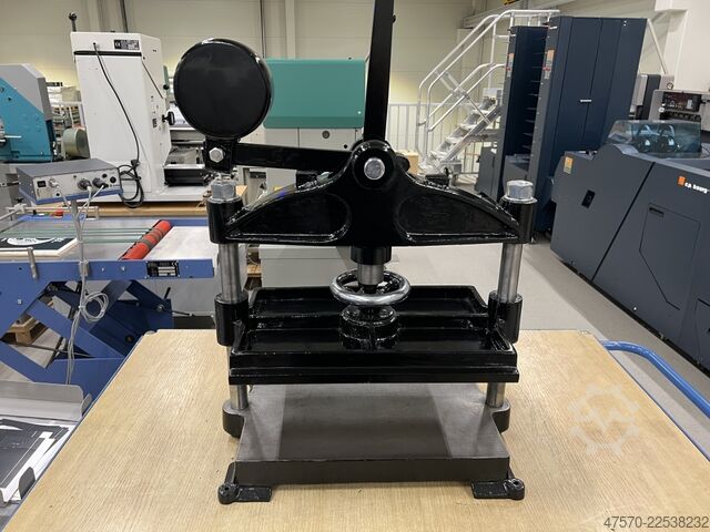 Book binding machine Bookbinding press with tapping block