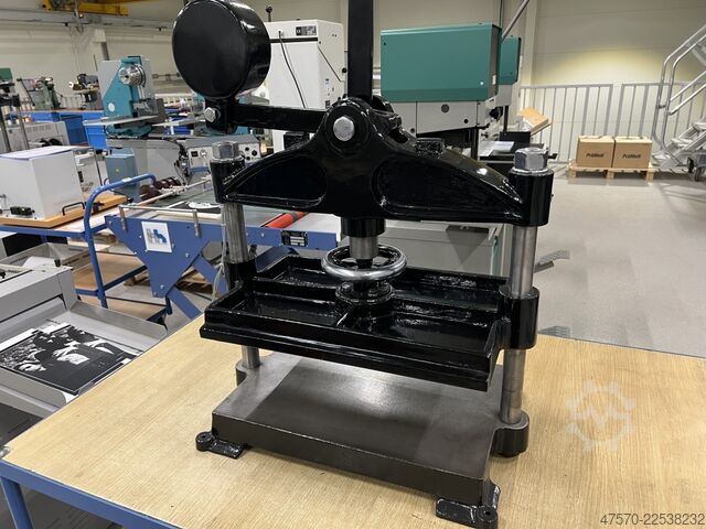 Book binding machine Bookbinding press with tapping block
