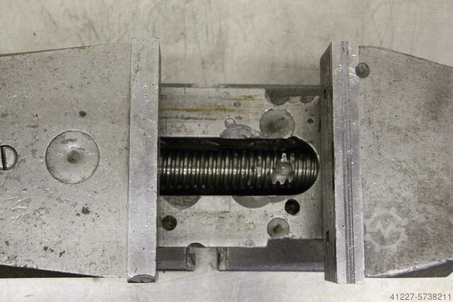 Machine vise unbekannt Spannweite 195 mm