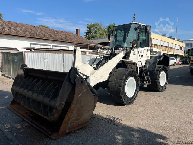 Loader Komatsu WA250 WA250-6 Radlader*Klima*Hochschaufel*Recyc...