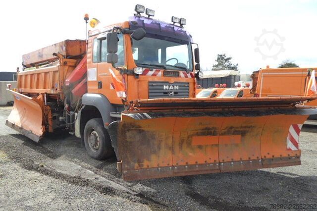 Kipper LKW MAN TGA 28.390 6x6  Winterdienst Bordmatic
