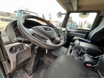 Tipper van MAN TG-L 8.190.4x2 BL 2-Achs Kipper Kran Hiab 078