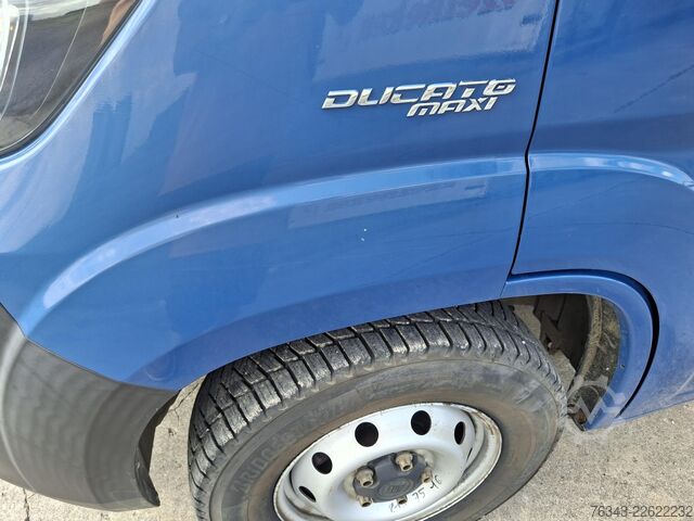 Kasten mit 20 m³ Volumen und Ladebordwand FIAT DUCATO 35 MAXI 2.3 MJT 130 - E6