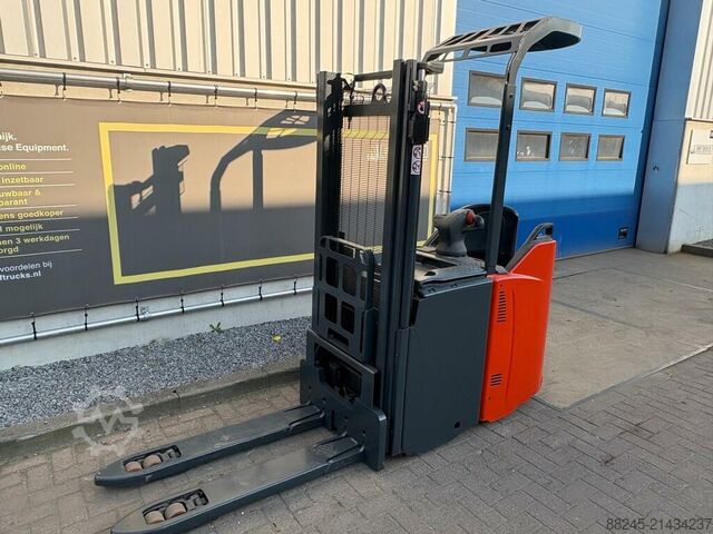 VS-22569 Electric DUO ride-on stacker Linde D14SP LINDE D14SP