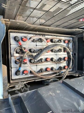 VS-22569 Electric DUO ride-on stacker Linde D14SP LINDE D14SP