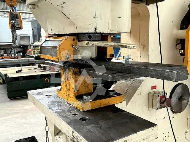 Stanz- und Schneidmaschinen Geka Hydracrop 100-S 1984 Geka Hydracrop 100-S