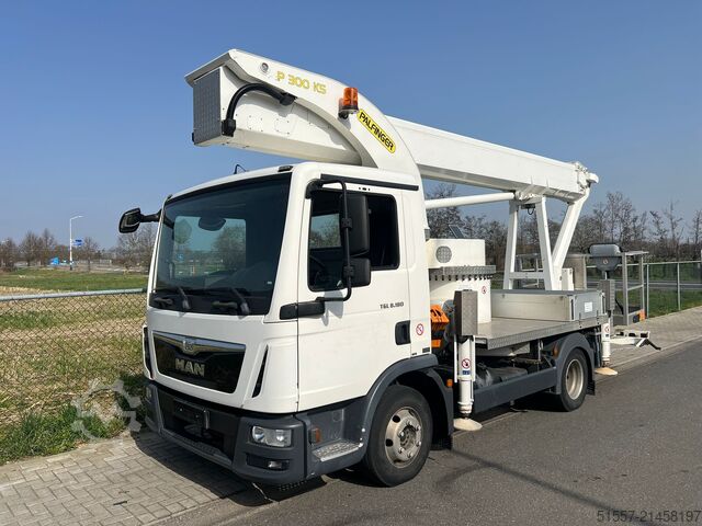 Truck-mounted work platform Palfinger P 300 KS | 2015