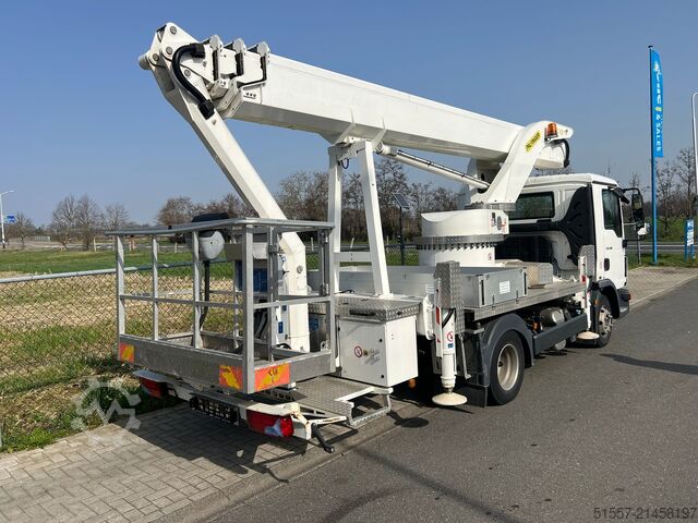Truck-mounted work platform Palfinger P 300 KS | 2015
