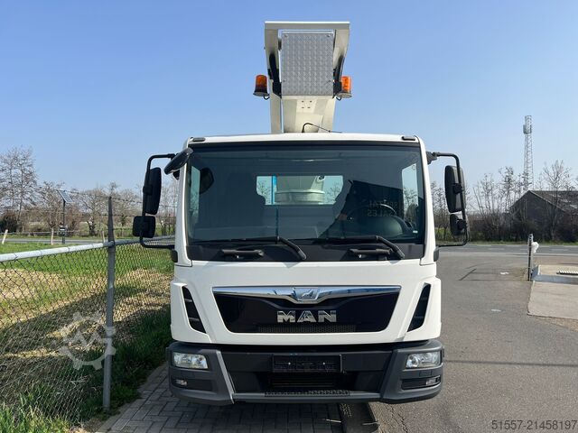 Truck-mounted work platform Palfinger P 300 KS | 2015
