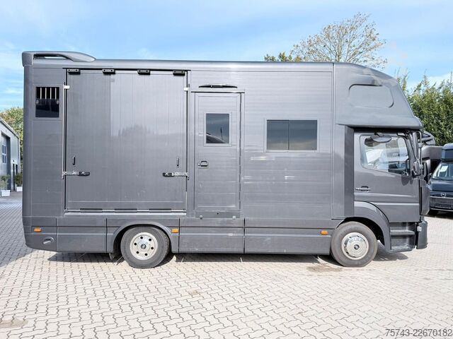 Viehtransporter LKW MERCEDES-BENZ ATEGO 1021  Roelofsen 3  Pferde  Wohnung Dusche