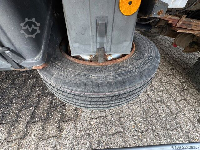 Pritschenwagen IVECO 75E16 Pritsche mit Kran Fassi