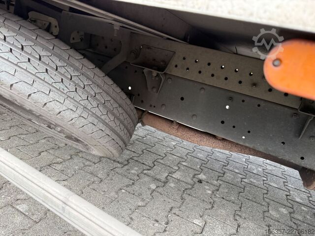 Transporter mit Koffer IVECO Daily 35C16 3,0L Koffer LBW 750kg Euro6E Seitent