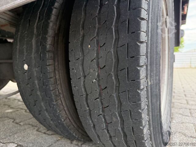 Transporter mit Koffer IVECO Daily 35C16 3,0L Koffer LBW 750kg Euro6E Seitent
