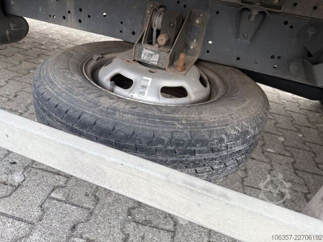 Transporter mit Koffer IVECO Daily 35C16 3,0L Koffer LBW 750kg Euro6E Seitent