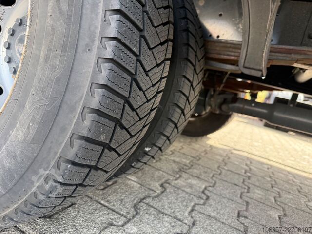 Transporter mit Koffer IVECO Daily 70C18A8,Hi-Matic,Klima,AHK,LBW.1000