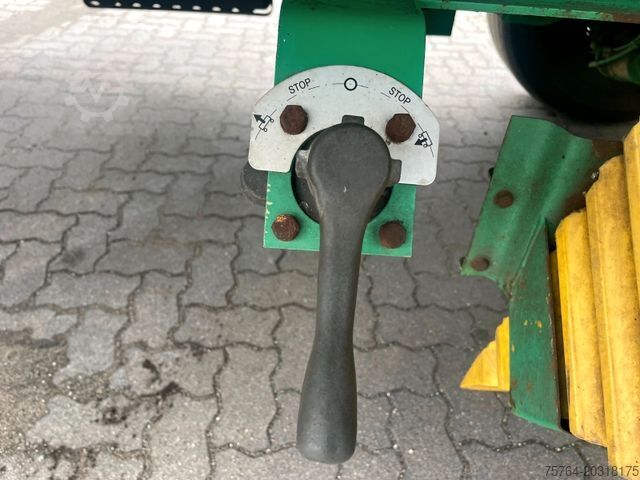 Three-way tipper trailer  30m³ Heitling Getreidekipper/Schleuse/Kompressor