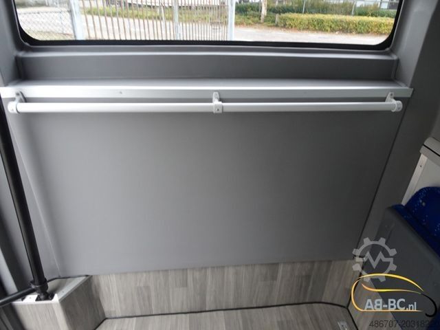 Intercity bus MERCEDES-BENZ eSprinter 14 Sitze Electric Range: 300 km