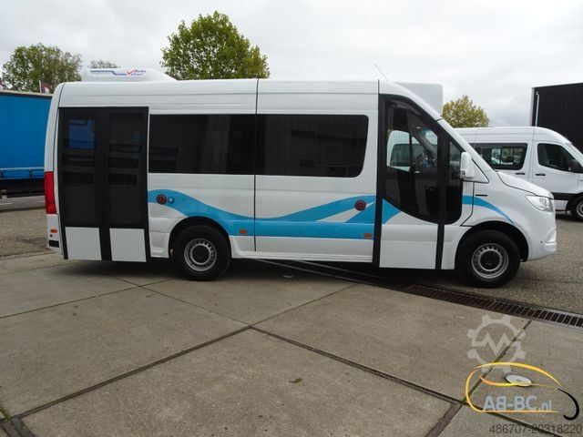 Intercity bus MERCEDES-BENZ eSprinter 14 Sitze Electric Range: 300 km