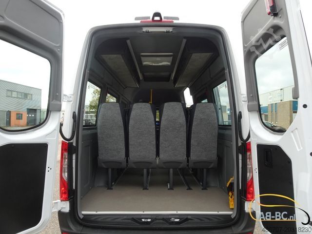 Reisebus MERCEDES-BENZ eSprinter 17 Sitze Electric Range: 465 km