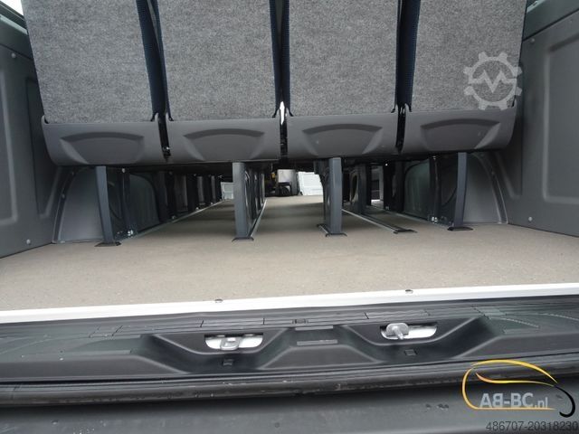 Reisebus MERCEDES-BENZ eSprinter 17 Sitze Electric Range: 465 km