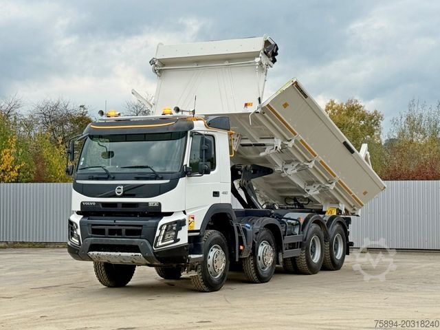 Tipper truck VOLVO FMX 460 Kipper * BORDMATIC * 8x4 * TOPZUSTAND