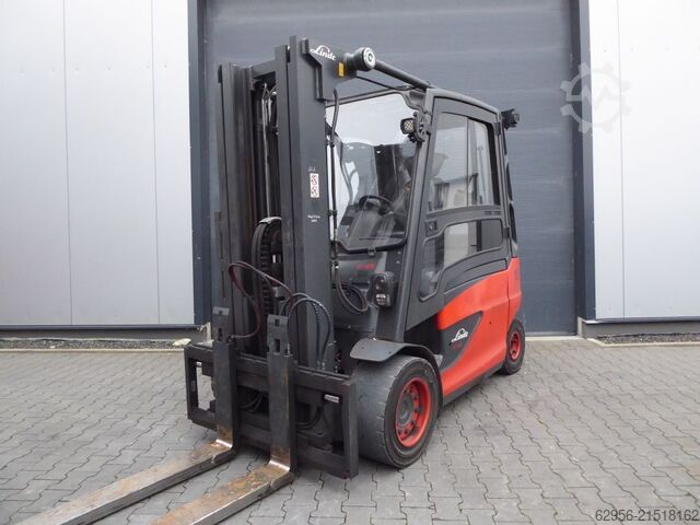 Elektro 4 Rad-Stapler Linde E45HL-01/600