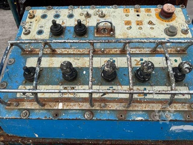 Teleskopbühne Aichi SP 18 AJ