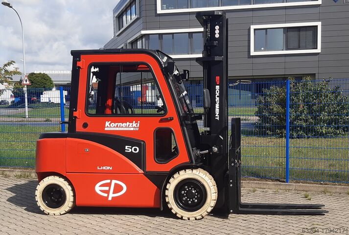 Electric 4-wheel forklift EP CPD50F8