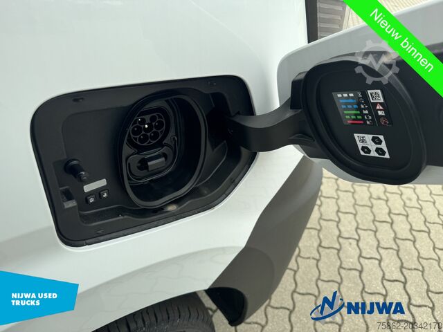 Chassis with cab Renault Master E-Tech T35 L3H1 87 kWh