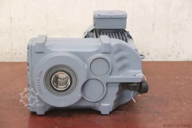 Gear motor 0.37 kW 58 rpm SEW-Eurodrive FV67/G DRE100LC4BE5HF/TF