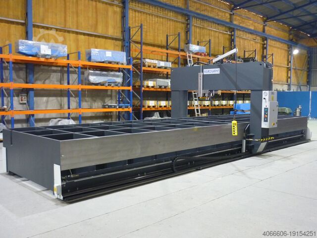 Straightening press Hidrogarne TL 100/10000E