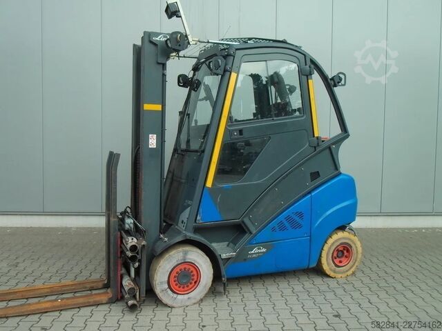 Treibgasstapler LINDE H 30 T -02