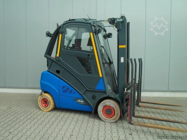 Treibgasstapler LINDE H 30 T -02