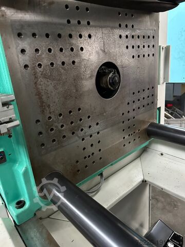 Injection molding machine Arburg 470C 1500-800