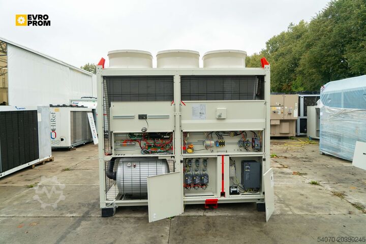 Chiller New Aircooled chiller CLIMAVENETA MECH IS G07 0092 90.2 KW