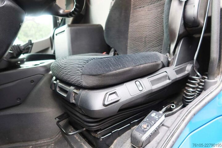 Box body Mercedes-Benz Antos 1924L Huif + Klep Dhollandia 2000 KG Euro 6