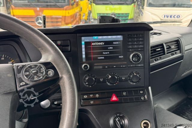 Abrollkipper MERCEDES-BENZ Arocs 3245 8x4 Hiab 26T (ab DE TÜV...