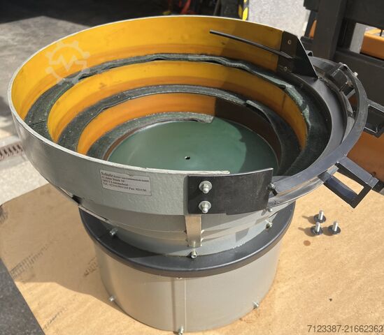 Vibrationsförderer RNA SRC-N 400-2L und SLL 400-600