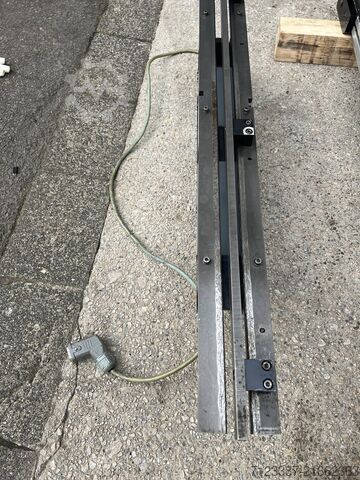 Vibrationsförderer RNA SRC-N 400-2L und SLL 400-600