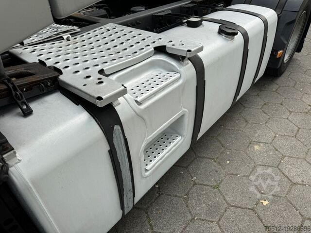 Standard-SZM Renault T 460 / Refrigarator / Euro 6 / 2 Beds