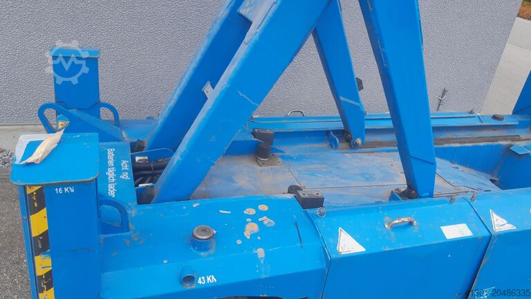 Scissor lift with outriggers PB Lifttechnik S171-12ES