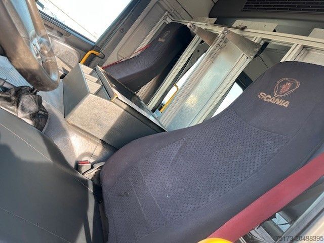LKW mit Pritsche (offen) SCANIA P320 CB 4x4 Doka AHK Klima 9-Sitze Aut. Stdhz.