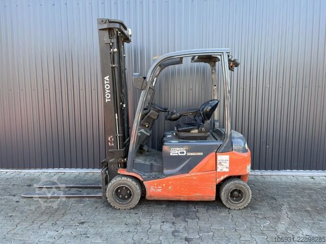 Electric 4-wheel forklift Toyota 8FBMK20T