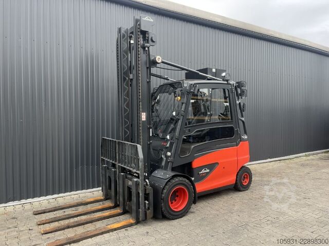 Electric 4-wheel forklift Linde E40HL-01/600