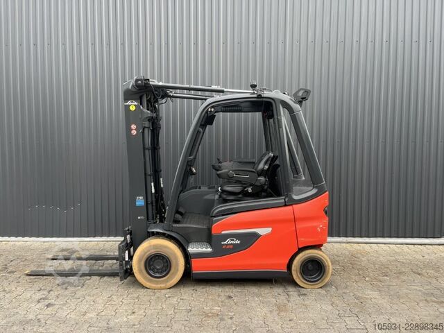 Elektro 4 Rad-Stapler Linde E25-01
