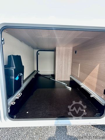 Teilintegriertes Wohnmobil CARADO T 449 *Queensbett-Hubbett-Sat-TV*