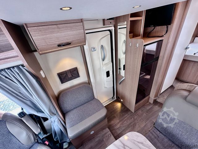 Teilintegriertes Wohnmobil CARADO T 449 *Queensbett-Hubbett-Sat-TV*
