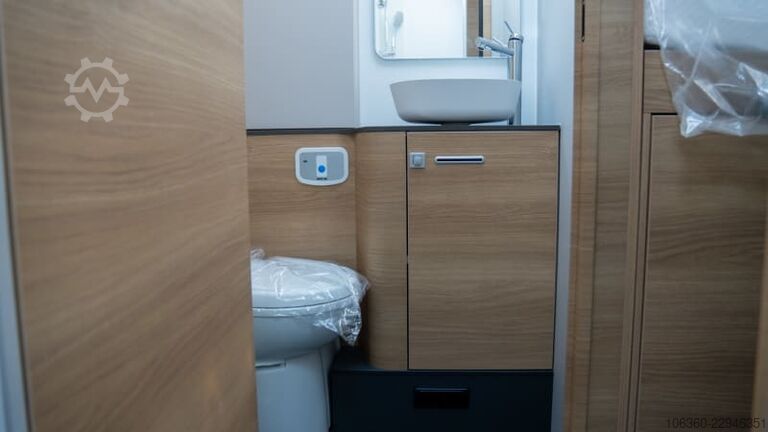 ADRIA MATRIX SELECT 670 SL TEILINTEGRIERTES WOHNMOBIL, NEU ADRIA MATRIX SELECT 670 SL